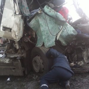 В Ростовской области на трассе М-4 «Дон» произошло ДТП с участием двух большегрузов, пострадал один человек