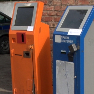 В Шахтах (Ростовская область) задержаны пять местных жителей, подозреваемых в краже терминалов оплаты и другого имущества из магазинов и офисов