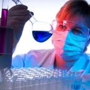 Сотрудники ОБЭП Управления МВД России завели 19 уголовных дел на директора одного из учреждений, проводящего паразитологические и вирусологические исследования населения. Глава лаборатории похитил 9 миллионов бюджетных средств