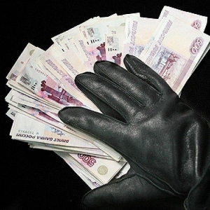  Сотрудники отдела экономической безопасности и противодействия коррупции УМВД России по Ростову-на-Дону выявили факт хищения денег в крупном размере.