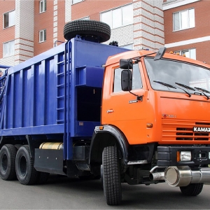 Во вторник, 1 июля, в Азове (Ростовской области) произошло ДТП с участием мусоровоза и маршрутки