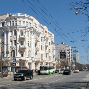 С середины июля с центральной улицы Ростова-на-Дону могут пропасть маршрутки, по мнению властей, благодаря этому удастся разгрузить центр