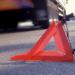 В воскресенье, 24 августа, в Ростовской области на трассе М4 "Дон" произошло ДТП со смертельным исходом. В результате столкновения «ВАЗ-2110 и грузовика Mercedes-Benz 1840 в салоне "легковушки" оказались зажатыми водитель «ВАЗ» и его 21-летний сын