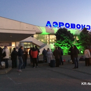 Вечером в воскресенье, 26 октября, аэропорт Ростова-на-Дону был эвакуирован из-за сообщения о якобы заложенной бомбе