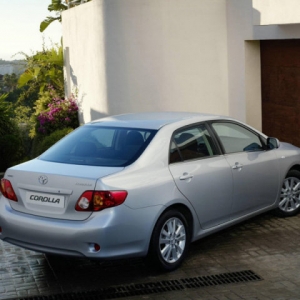 В самом центре Краснодара мужчина без определенного места жительства угнал иномарку Toyota Corolla