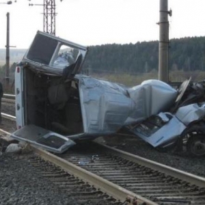 В полиции выясняют детали аварии с участием поезда и «Газели», случившейся в Батайске накануне, рассказали в ГУ МВД России по Ростовской области.