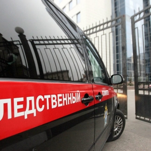 В Ростове-на-Дону возбуждено уголовное дело в отношении жителя Тюмени 31 года, мужчина, находясь на улице Лелюшенко, схватил 22-летнюю жительницу Ростова и ее дочь, усадил в свой автомобиль и увез в неизвестном направлении. 