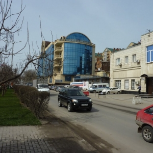 В Ростове-на-Дону на Береговой улице движение снова стало двусторонним. 