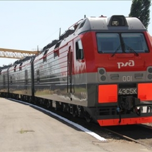 В Новочеркасске (Ростовская область) начали выпускать новый электровоз 4ЭС5К, который имеет беспрецедентную мощность – 13120 кВт