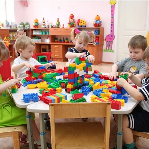 В следующем году в Ростове-на-Дону планируется построить 12 новых детских садов, сообщил глава администрации города Сергей Гобань, выступая на итоговом заседании городской Думы