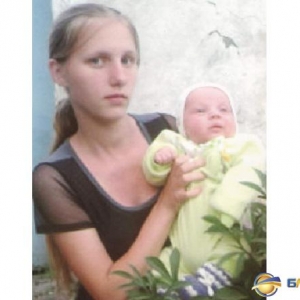 В Ростовской области без вести пропала несовершеннолетняя мама с маленьким ребенком.