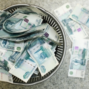 Доллар поставил новый рекорд рубль рухнул