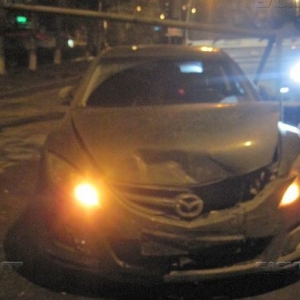 Вчера в Волгодонске такси врезалось в автомашину «Мазда 6» на улице Энтузиастов.