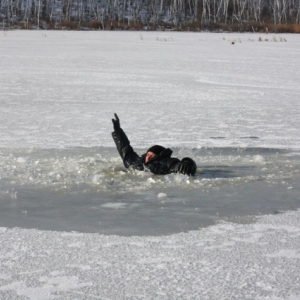 В Ростовской области с начала 2014 года зарегистрировано 86 происшествий на льду, при которых погибли 86 человек, в том числе 23 ребенка