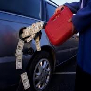 Ростовское областное управление ФАС ожидает в регионе падения цен на автомобильное топливо в ближайшее время.
