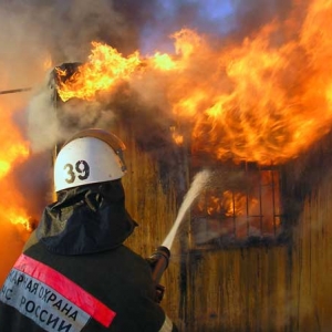 В Морозовске произошел пожар в частном доме: погибших нет.