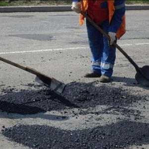 Ямки на дорогах в Ростове-на-Дону будут ремонтировать круглые сутки
