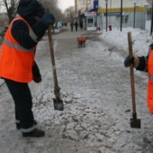 Ростовчане написали уже 70 жалоб на управляющие компании из-за скользких тротуаров