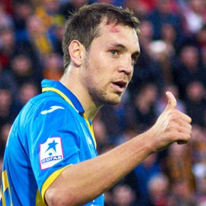 Нападающий Артём Дзюба вернулся в команду «Ростова». Об этом сообщает сайт футбольного клуба.