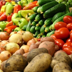 К резкому скачку цен на овощи привело российское эмбарго. С момента введения санкций они подорожали в 2,27 раз