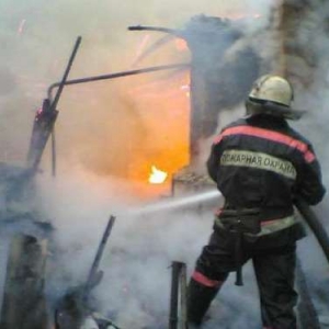 Ранним утром в Миллеровском районе Ростовской области произошло возгорание частного дома. 