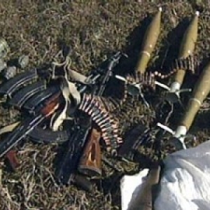 В Ростовской области нашли тайник с боеприпасами.