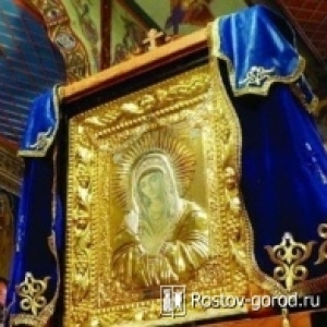 Прибывшую в Ростов чудотворную икону Божией Матери "Умиление" Локотская лично встретил глава Первомайского района