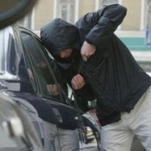 Полиция Ростова-на-Дону задержала молоденького автовора – 18-летний парень промышлял кражами из салонов автомобилей. 
