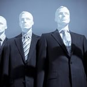 В Ростовской области украли манекен с мужским костюмом