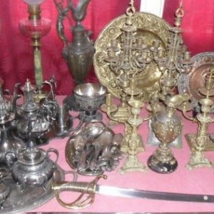 Житель Ростова похвастался уникальной находкой – старинными предметами быта. 