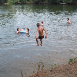  Официально купальный сезон в Ростовской области стартует только 1 июня, сообщает донской Департамент по предупреждению и ликвидации ЧС