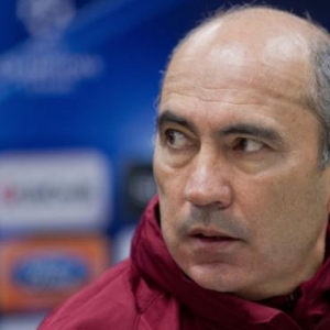 Футбольный клуб «Ростов» вскоре может лишиться своего главного тренера Курбана Бердыева. 