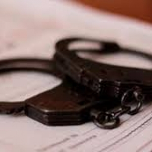 В Миллеровском межрайонном следственном отделе заведено уголовное дело против 33-летнего мужчины из хутора Клочковка Миллеровского района по факту покушения на убийство.