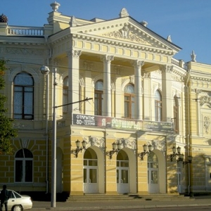 Ростовский областной академический молодёжный театр представил репертуар на июнь 2015 года