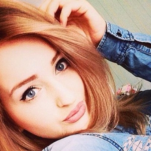В Ростове девушке, пострадавшей в тройном ДТП на Текучёва, сделали третью операцию