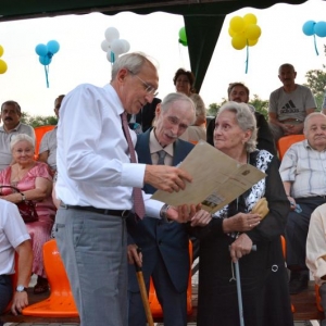 В День семьи в Ростове наградили семейные пары-юбиляры